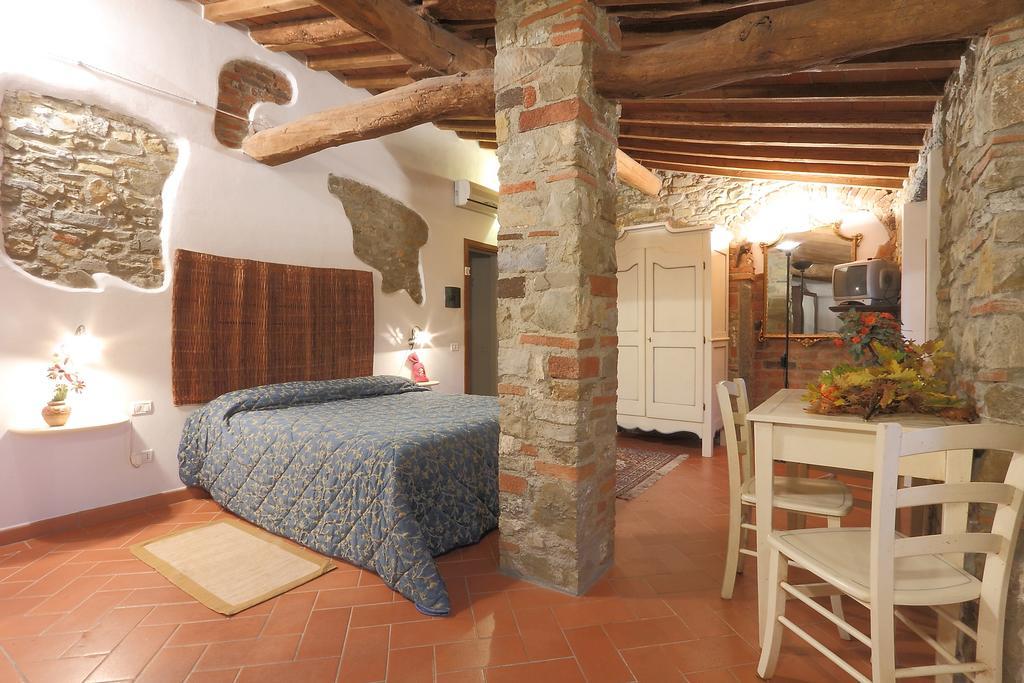 Bed and Breakfast Armonie Del Chianti L'Ugolino Habitación foto